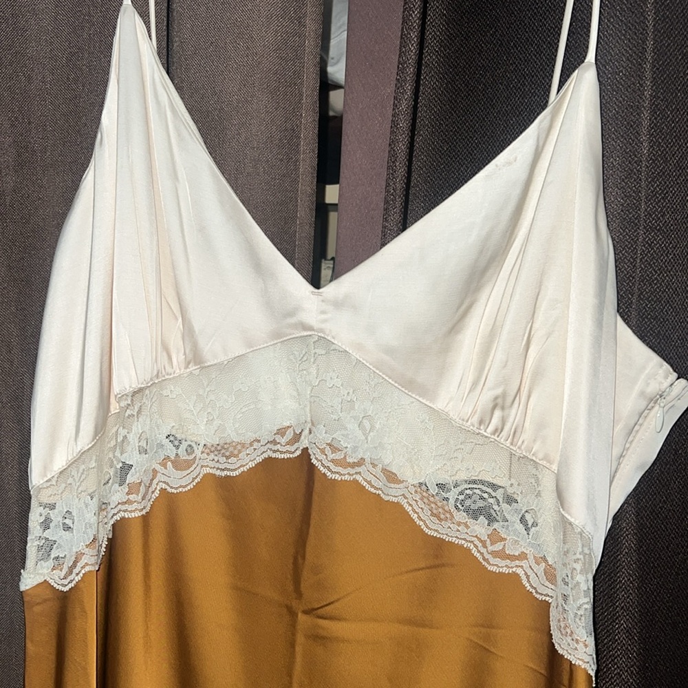 Abercrombie & Fitch Ivory and Mustard Slip Midi Dress - Picture 2 of 5